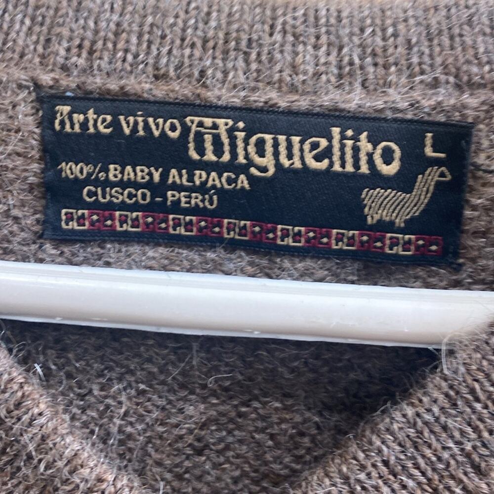 Arte Vivo Miguelito vintage women’s Large Brown V-Neck baby alpaca Sweater - Picture 2 of 4